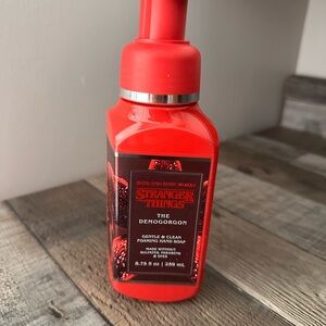 Bath & Body Works Stranger Things Foaming Hand Soap